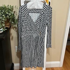 Vineyard Vines Jersey Sea Jewel Short
Casual Dress - Large